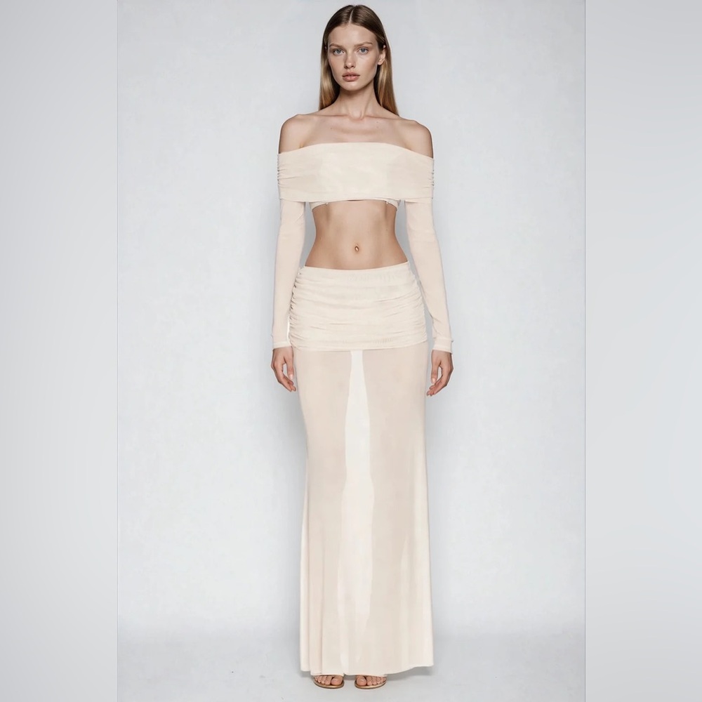 cream  Off-Shoulder top + skirt SET like helsa - Picture 2 of 8